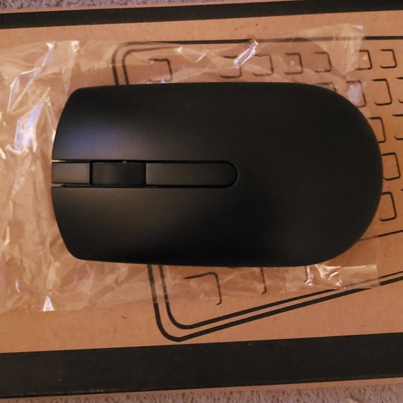 Dell wireless keyboard and mouse - Picture 2 of 5